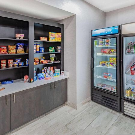 La Quinta Inn & Suites By Wyndham Ardmore Ngoại thất bức ảnh
