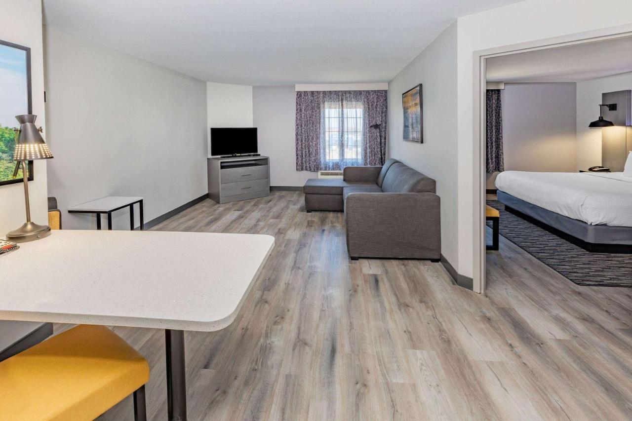 La Quinta Inn & Suites By Wyndham Ardmore Ngoại thất bức ảnh