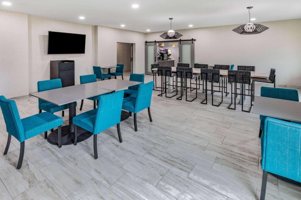 La Quinta Inn & Suites By Wyndham Ardmore Ngoại thất bức ảnh