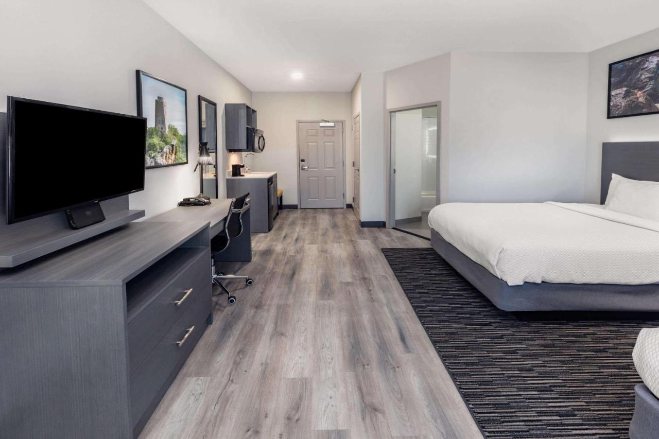 La Quinta Inn & Suites By Wyndham Ardmore Ngoại thất bức ảnh