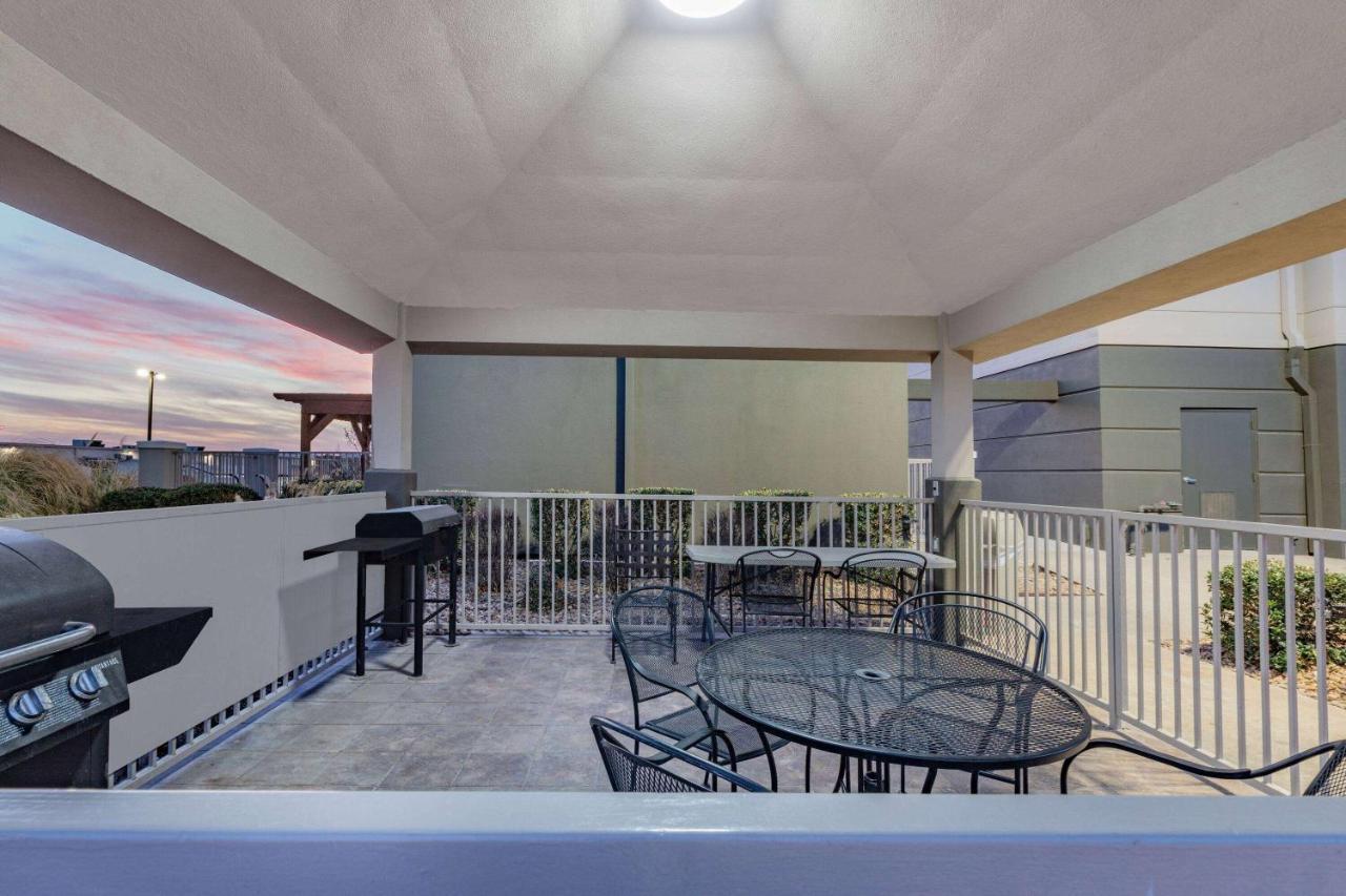 La Quinta Inn & Suites By Wyndham Ardmore Ngoại thất bức ảnh